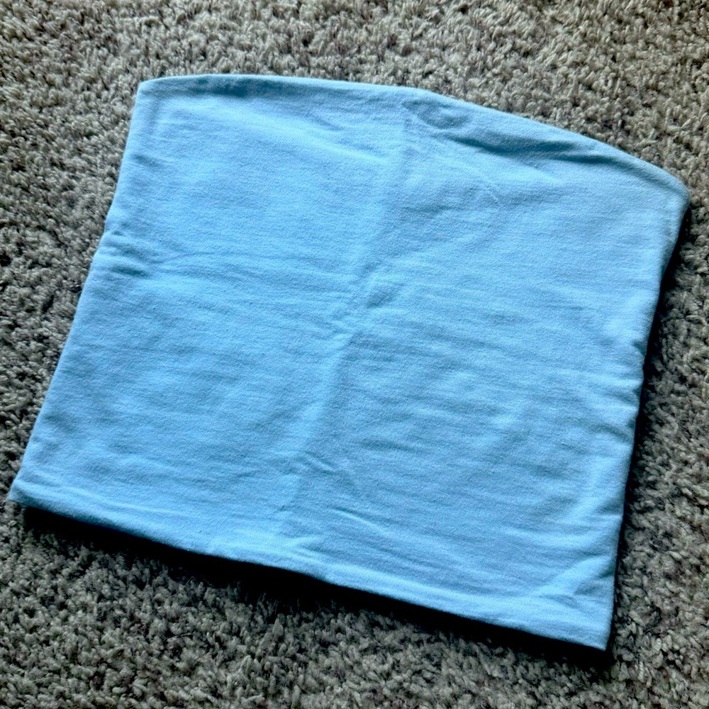 Brandy Melville - Baby blue cropped tube top - OS